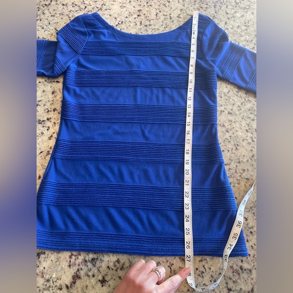 Women’s banana republic royal blue soft textured scoop back/neck top SZ S - Picture 6 of 7